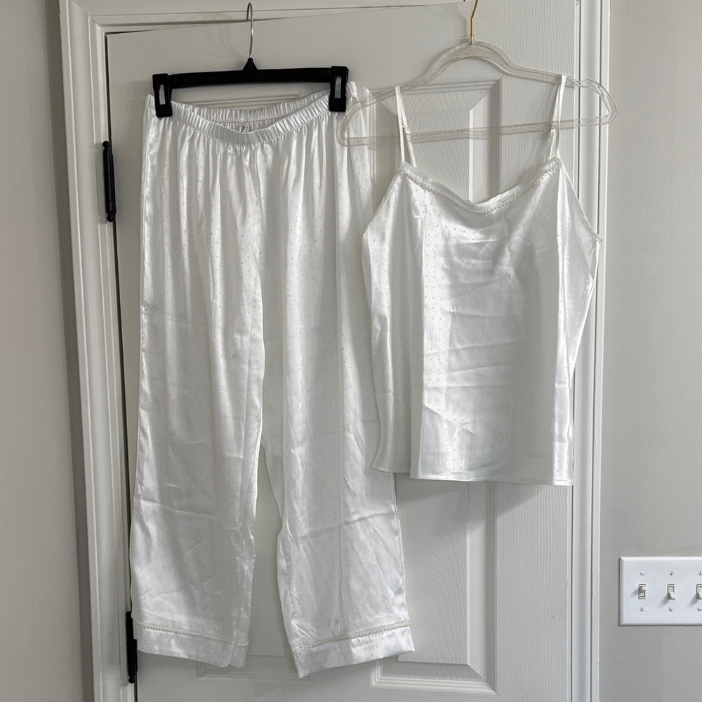 Flora Nikrooz Ivory Satin Sleepwear